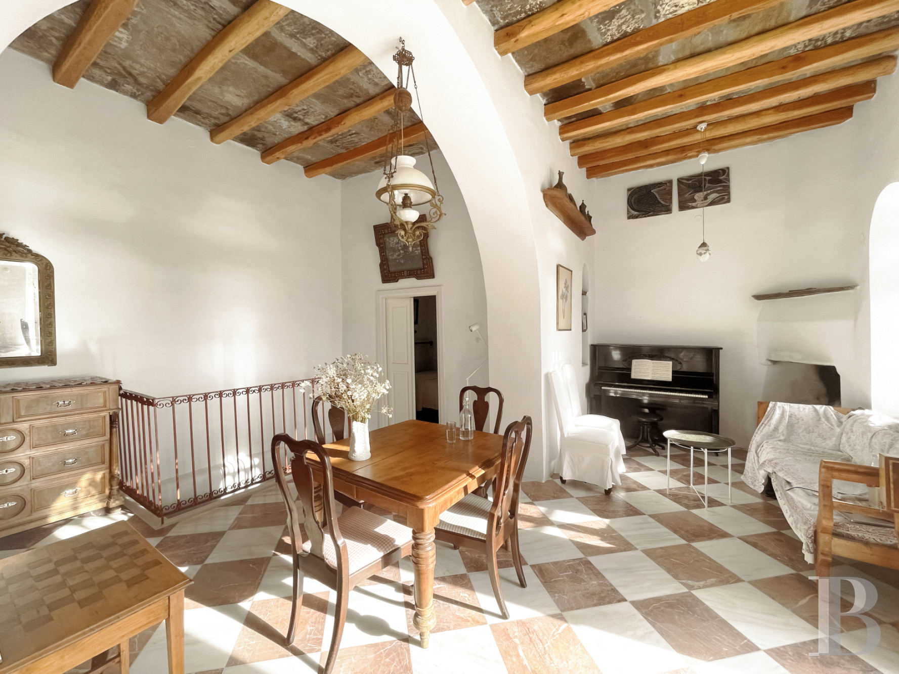 À Tinos, dans les Cyclades, une maison du 17e siècle tout de blanc vêtue - photo  n°5